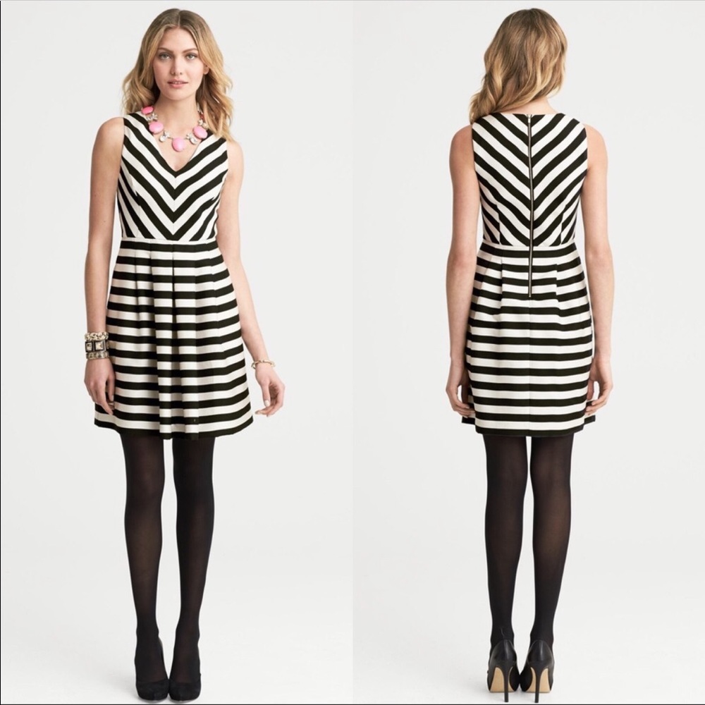 Banana Republic striped v-neck fit & flare dress 0